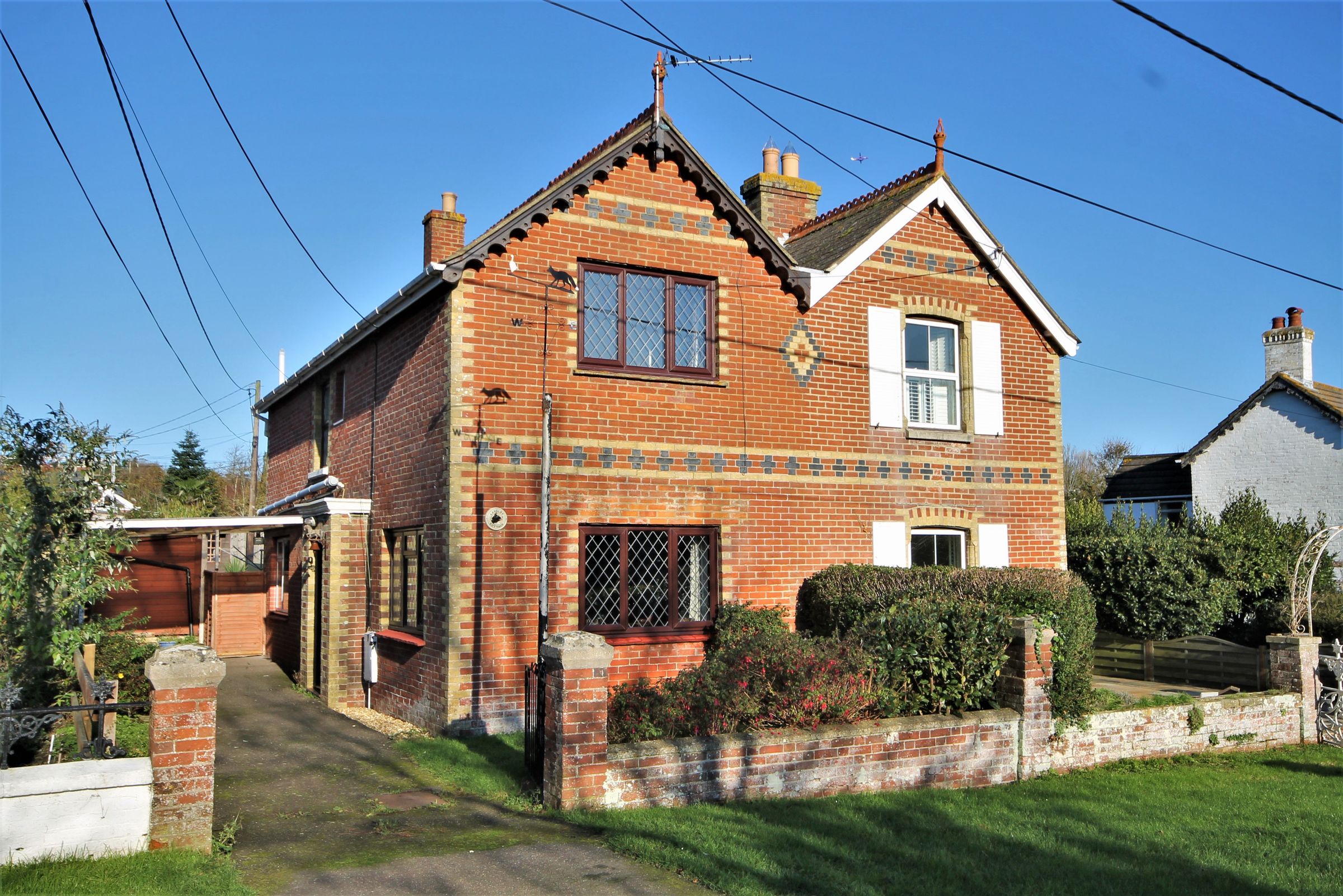 3 bed semidetached house for sale in Norton Green, Freshwater PO40