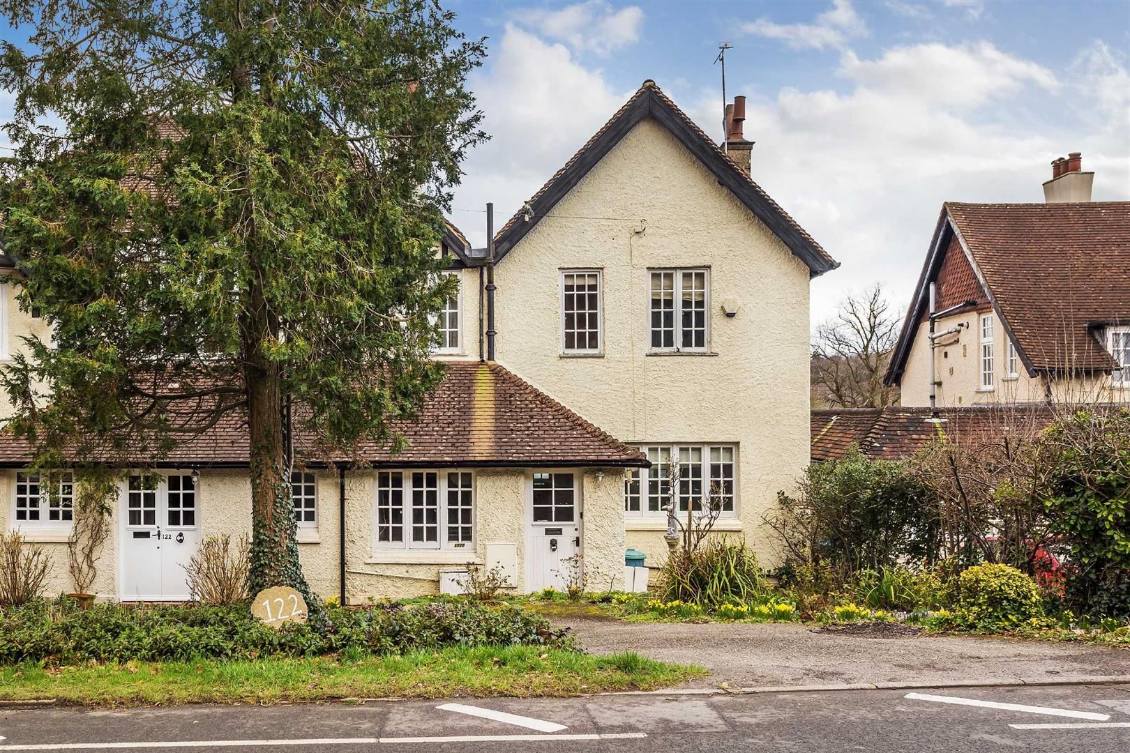 3 bed end terrace house for sale in Bluehouse Lane, Limpsfield