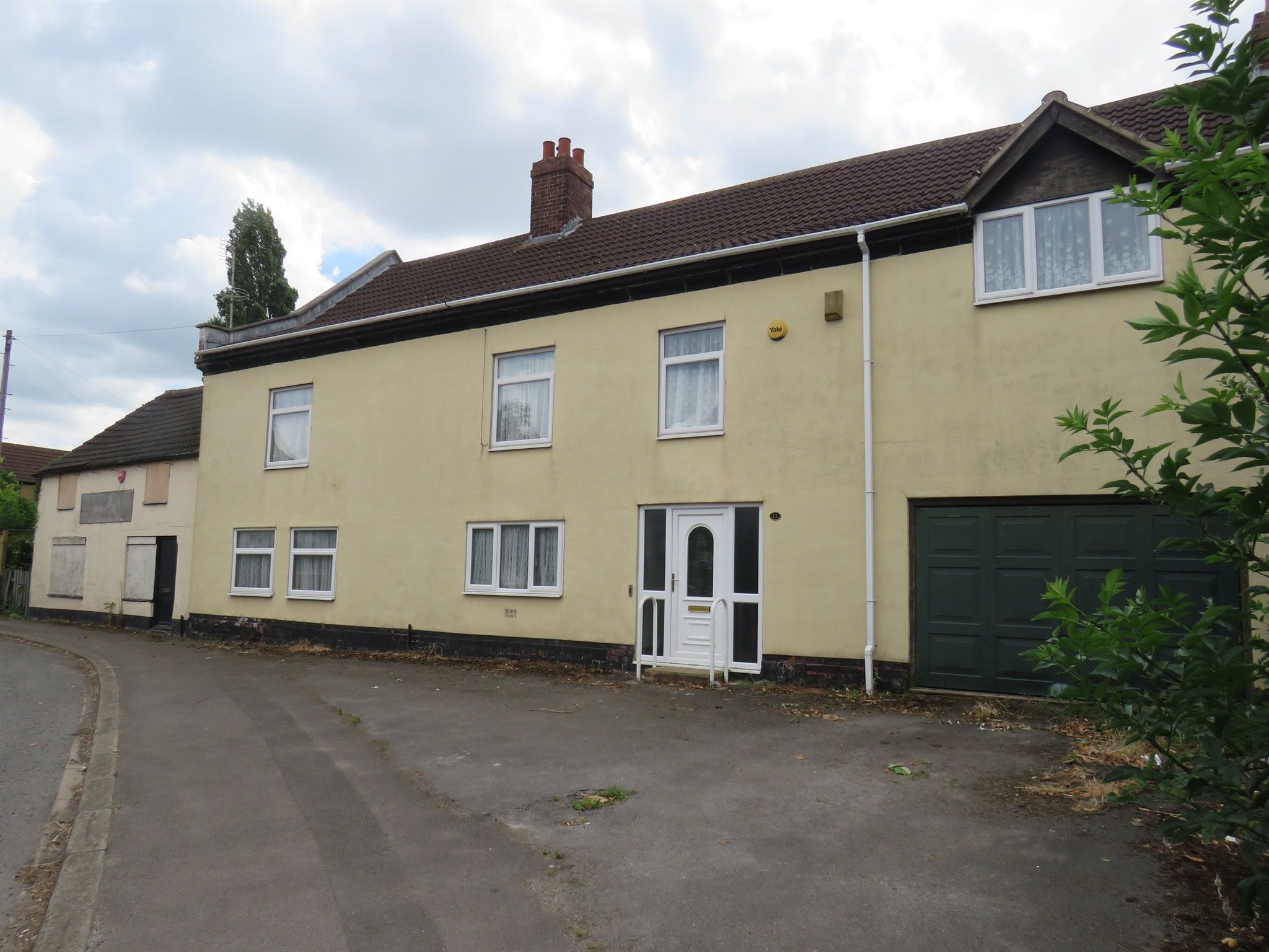 5 bed detached house for sale in Silver Street, Stainforth, Doncaster