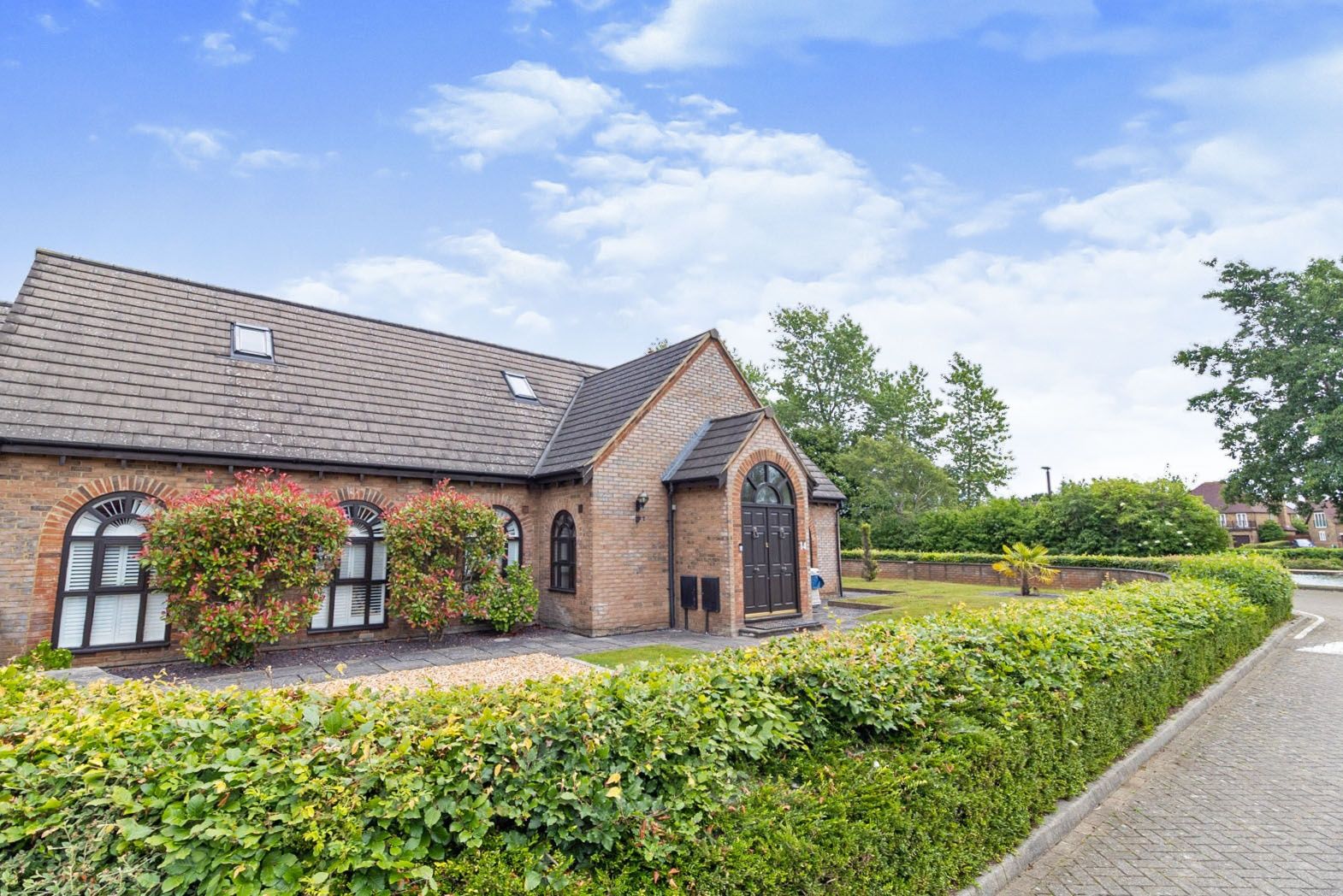 5 bed detached house for sale in Bilbrook Lane, Furzton, Milton Keynes