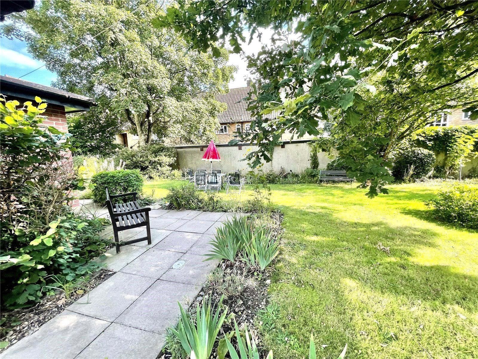 2 bed flat for sale in Brighton Road, Croydon, South Croydon CR2 Zoopla