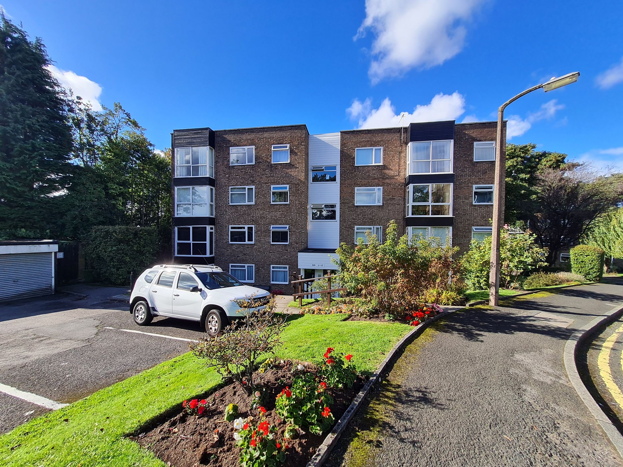 1 bed flat to rent in Brentwood Court, Lowther Road, Prestwich M25 Zoopla