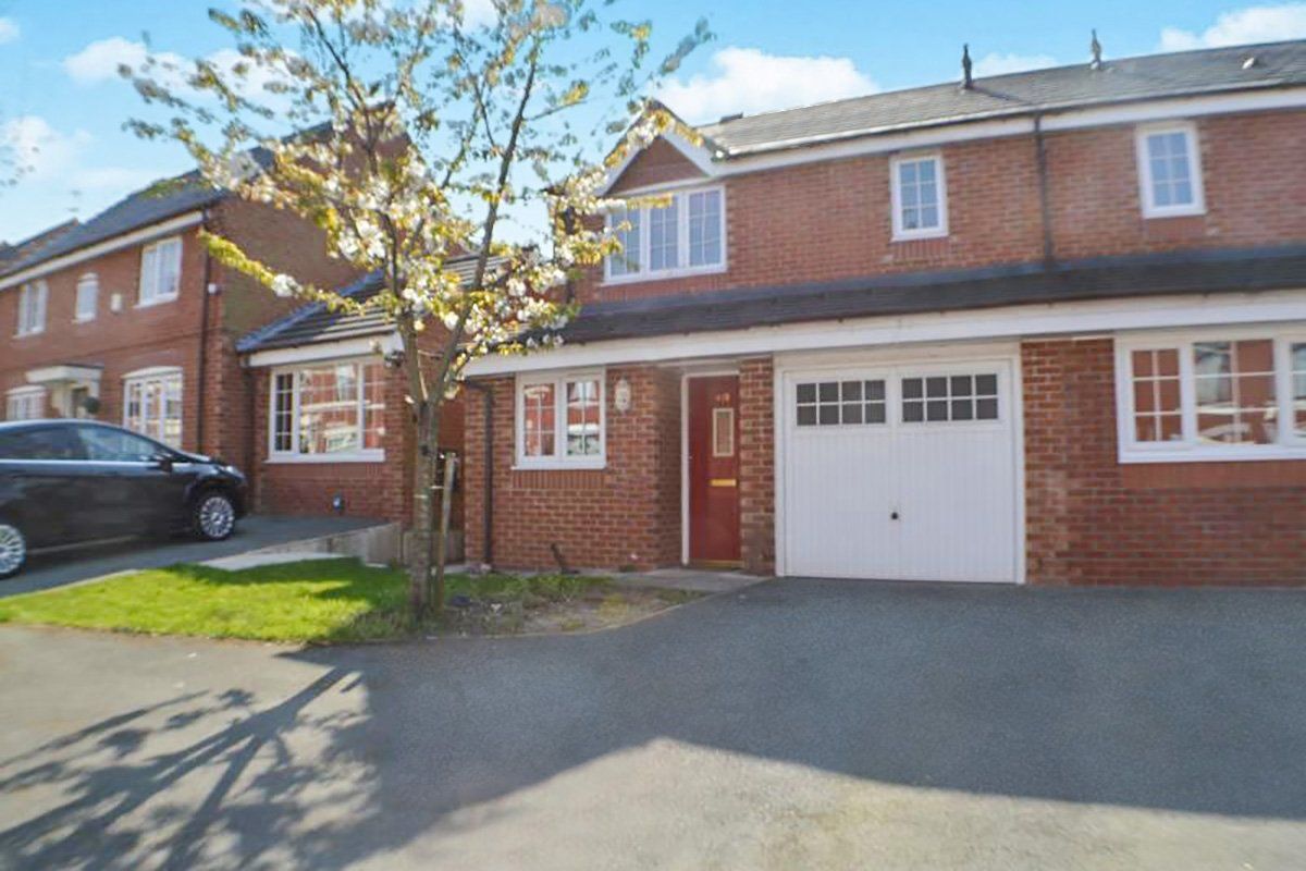 3 bed semidetached house for sale in Brook Street, Fulwood, Preston