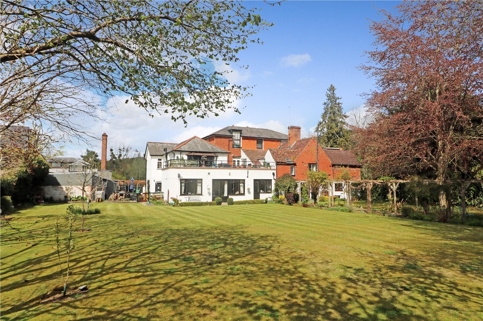 3 bed flat for sale in Westhumble Street, Westhumble, Dorking RH5 Zoopla