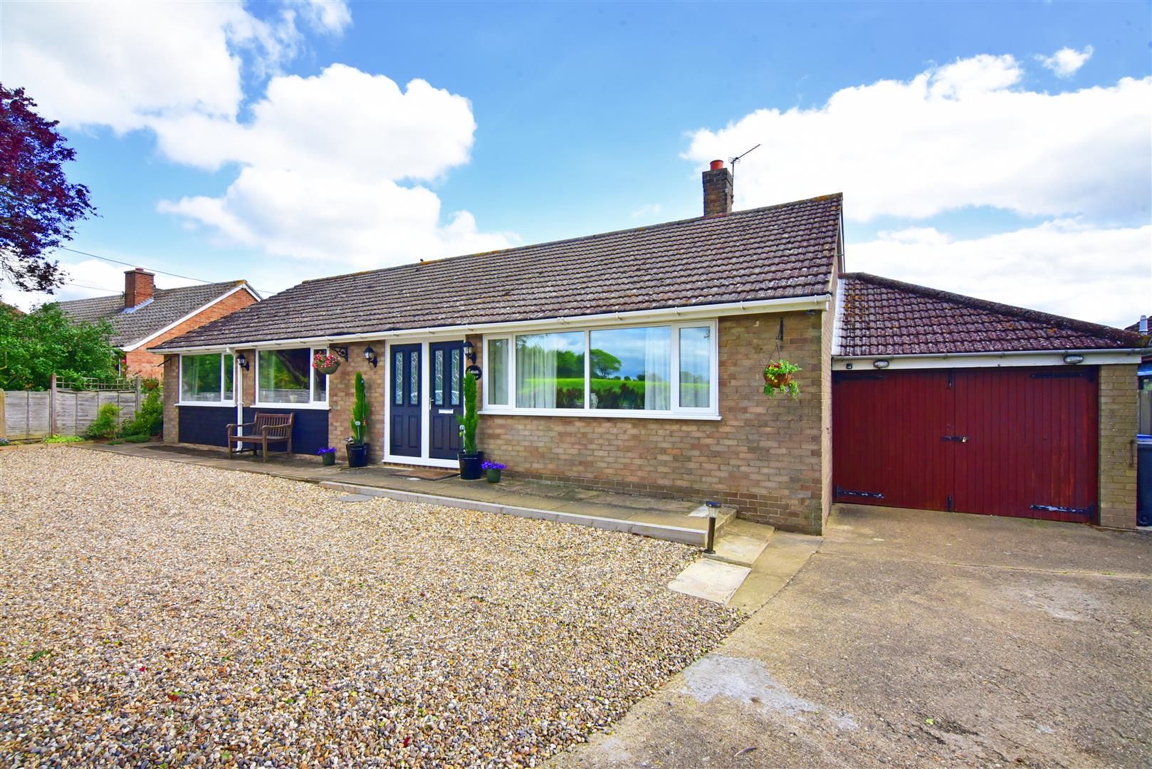 3 bed detached bungalow for sale in Bury Road, Cockfield, Bury St