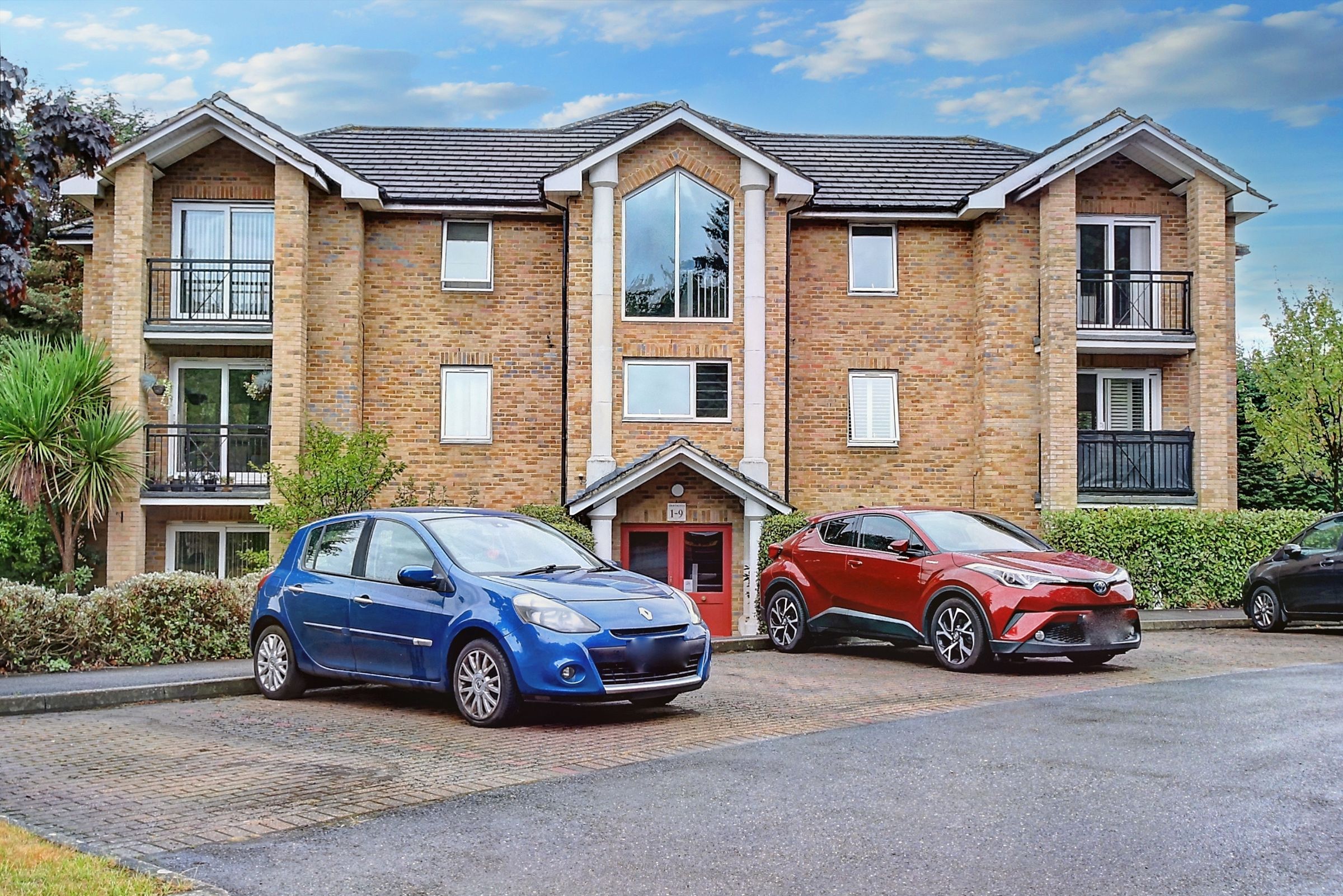 2 bed flat for sale in Salisbury Road, Farnborough GU14 Zoopla