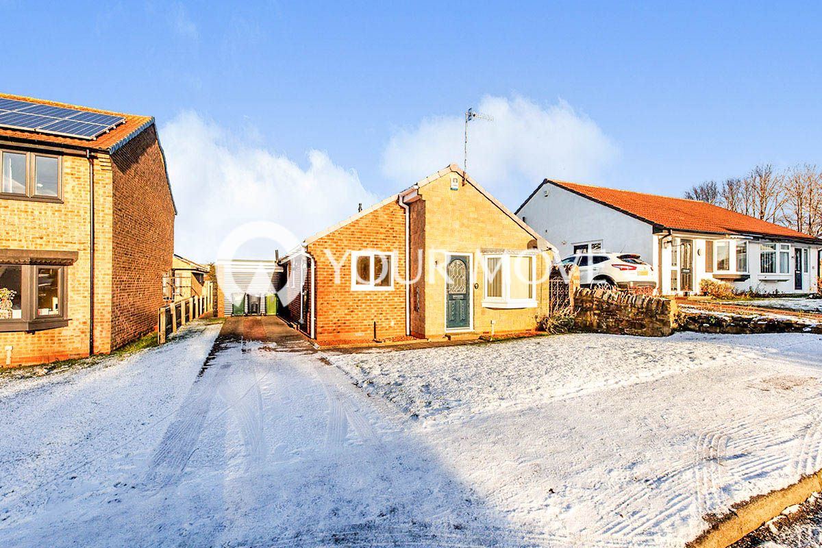 2 bed bungalow for sale in Moss Crescent, Ryton, Tyne And Wear NE40