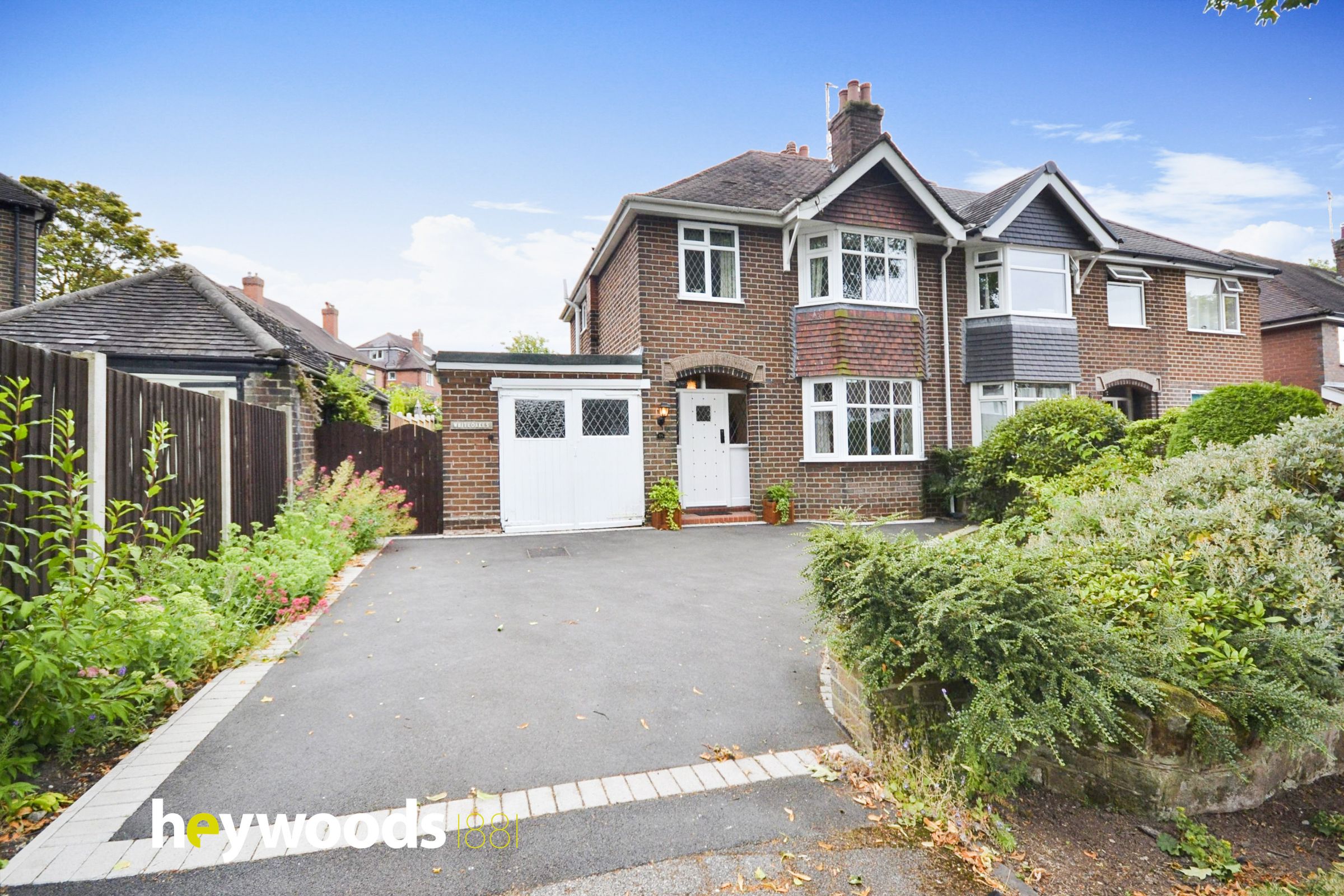 3 bed semidetached house for sale in Beresford Crescent, Newcastle