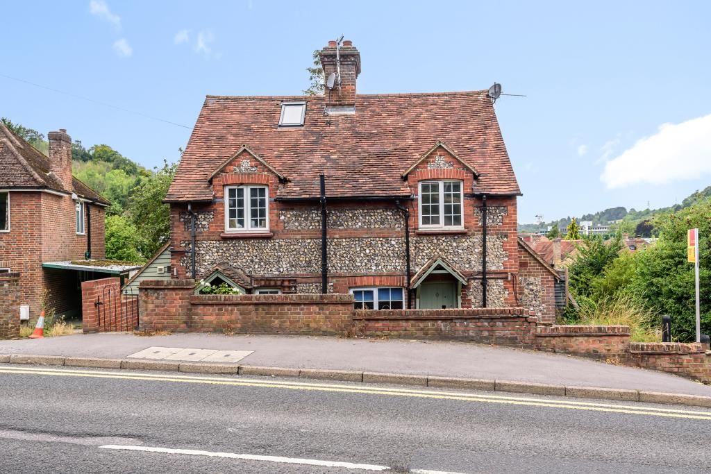 2 bed semidetached house to rent in New Road, High HP12 Zoopla
