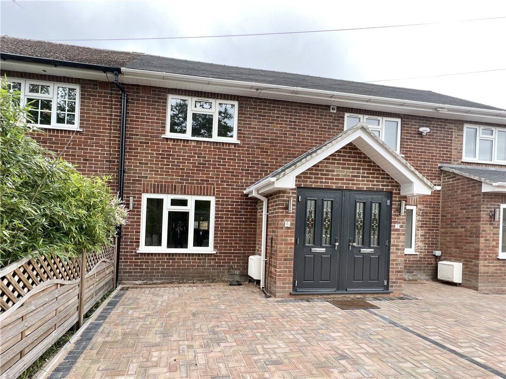 2 bed terraced house for sale in Conway Drive, Farnborough, Hampshire