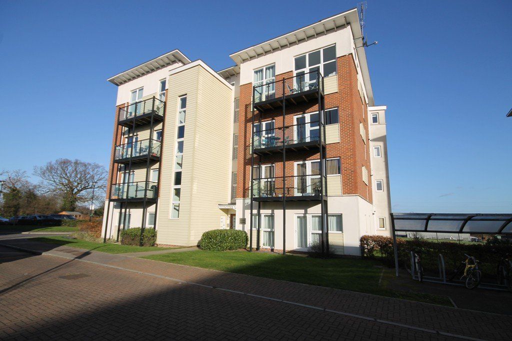 1 bed flat to rent in Park View Road, Leatherhead KT22 Zoopla
