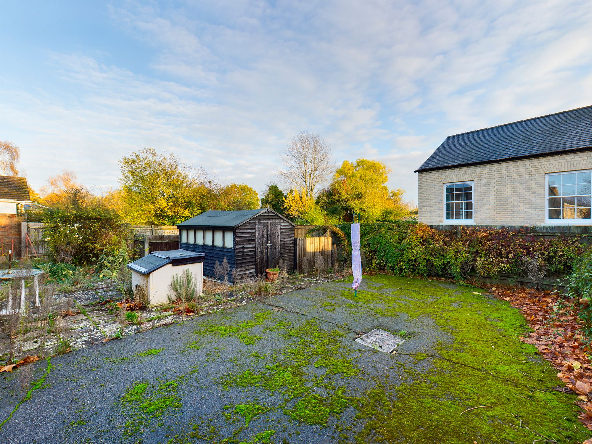 3 bed detached bungalow for sale in High Street, Oakington, Cambridge