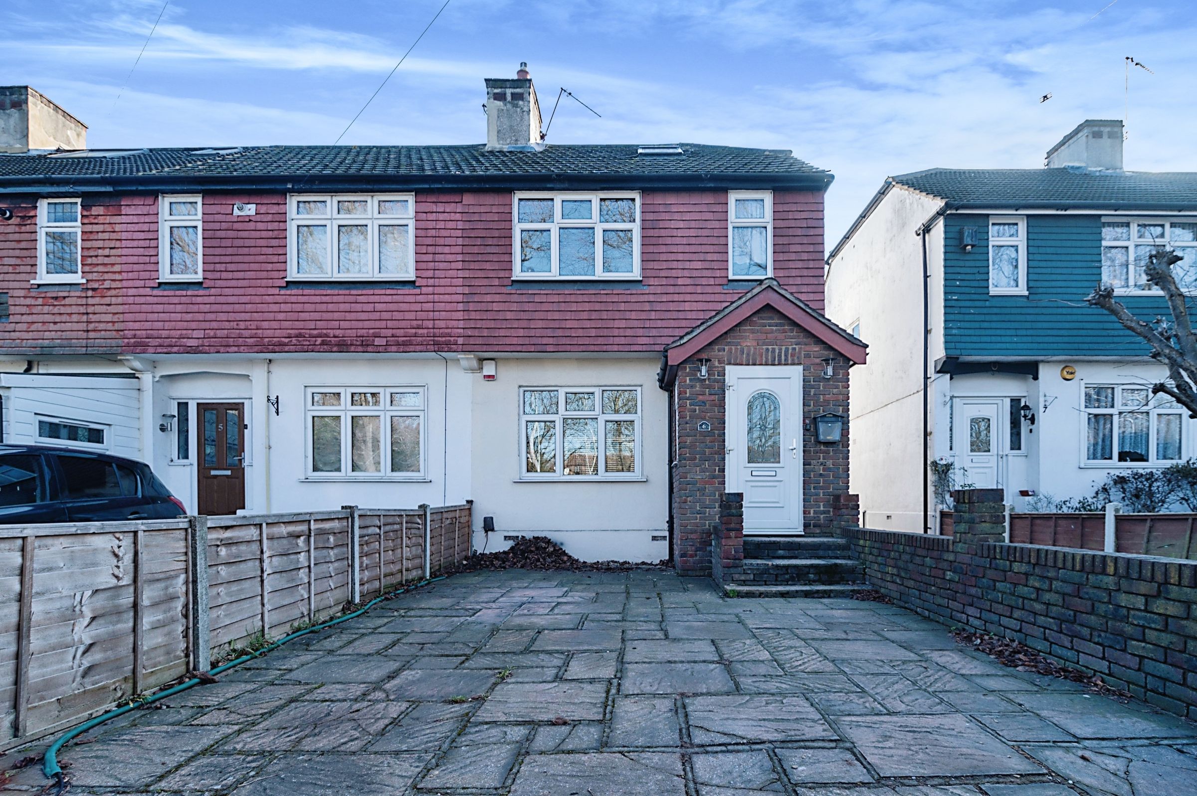 3 bed end terrace house for sale in Colchester Road, Romford RM3 Zoopla