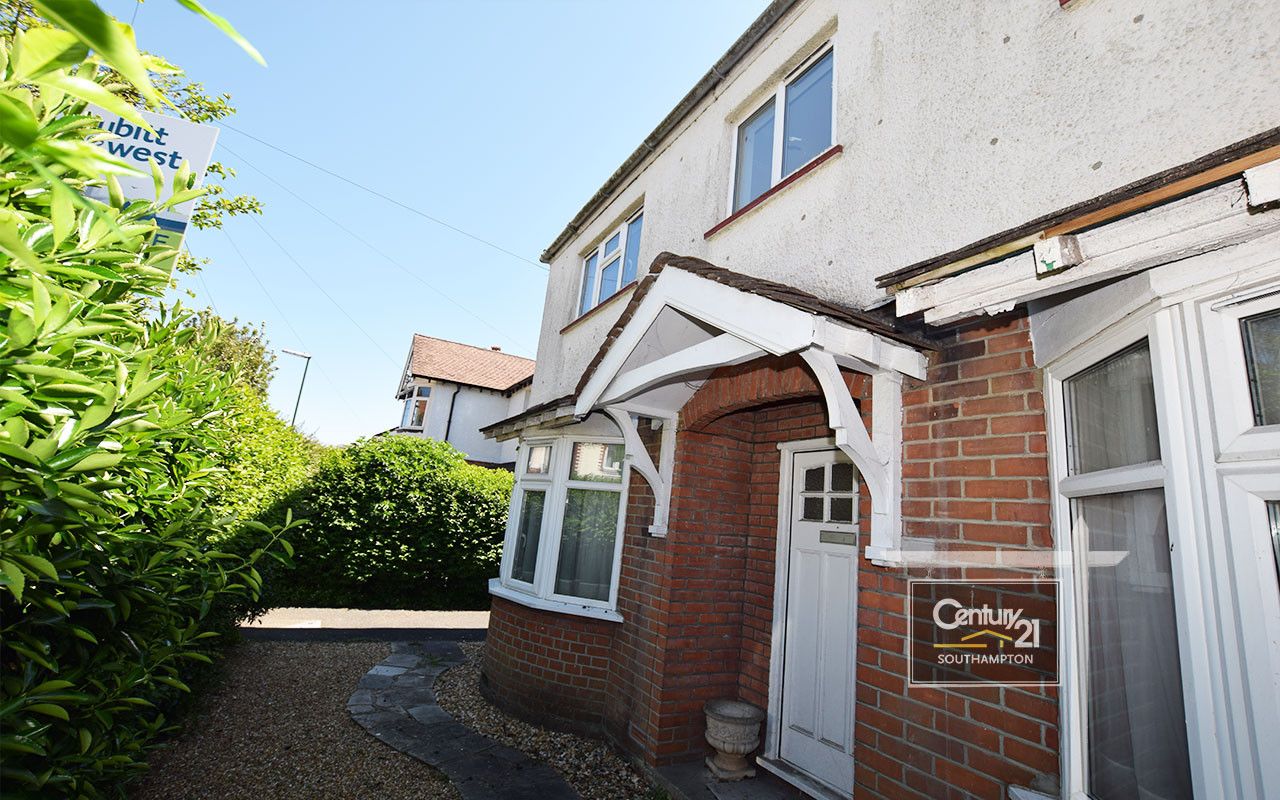 Ref 635 Kings Avenue West Sussex PO19