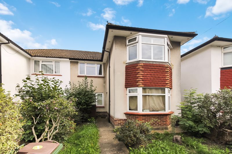 2 bed for sale in St. Philips Avenue, Worcester Park KT4