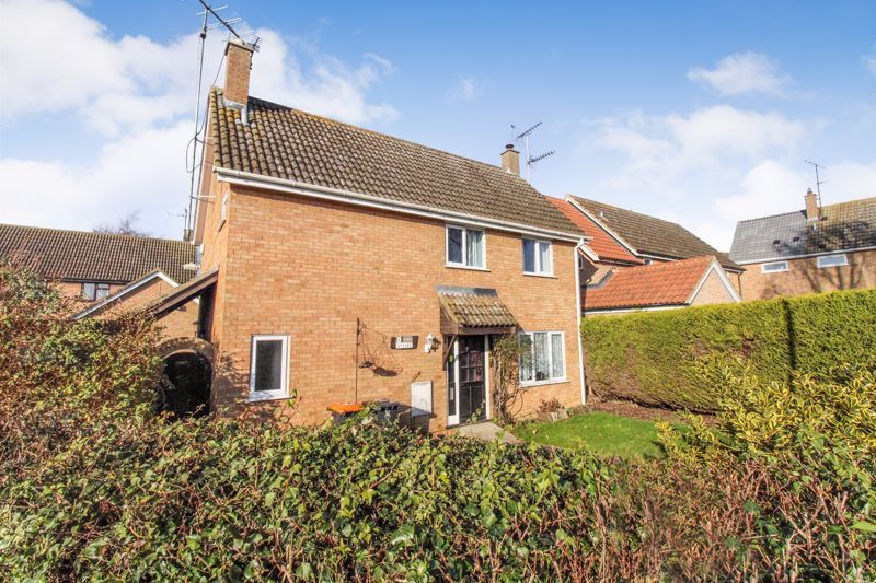 4 bed detached house for sale in Arkwright Road, Milton Ernest, Bedford