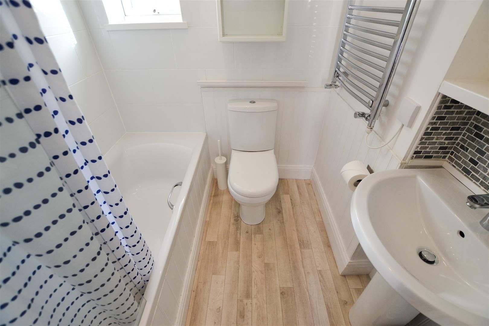 5 bed town house for sale in Warren Street, Tenby SA70 Zoopla