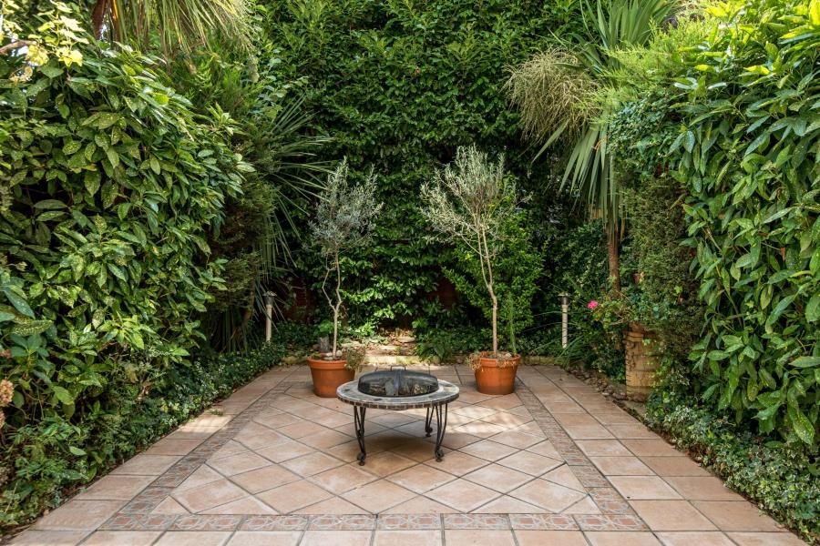 Hornby Close, London NW3