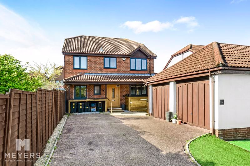 4 bed detached house for sale in Harewood Gardens, Littledown BH7 Zoopla