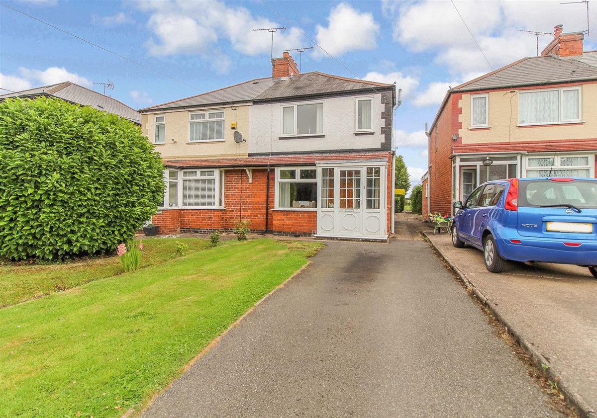 3 bed semidetached house for sale in Peacehaven Road North