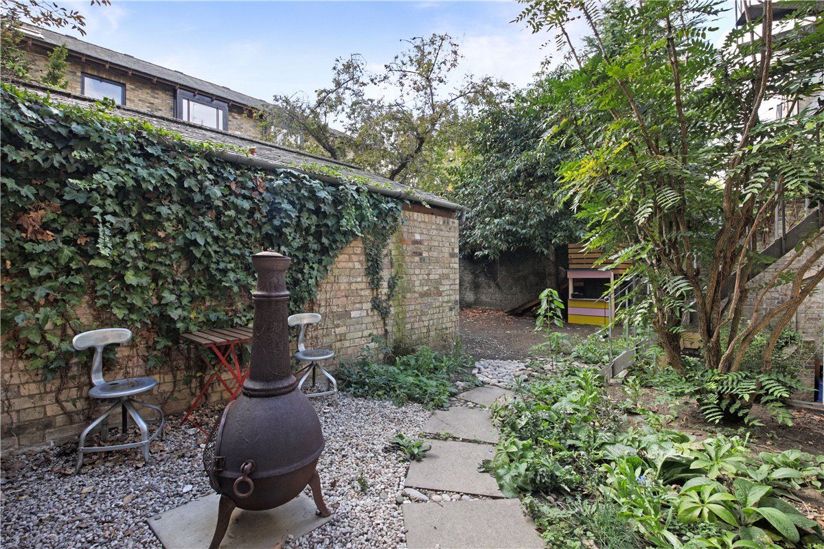 2 bed flat for sale in Bateman Street, Cambridge CB2 Zoopla