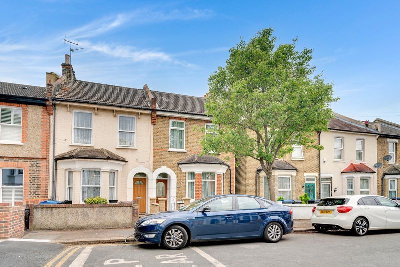 3 bed end terrace house for sale in Amberley Grove, Croydon CR0 Zoopla