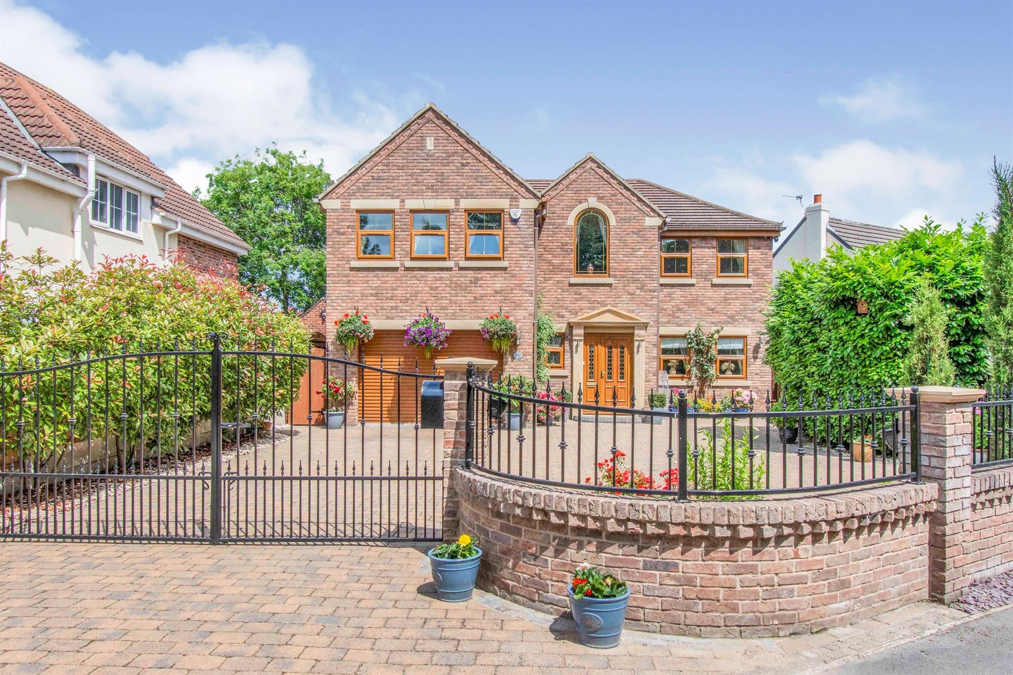 5 bed detached house for sale in Bawtry Road, Bessacarr, Doncaster DN4 Zoopla