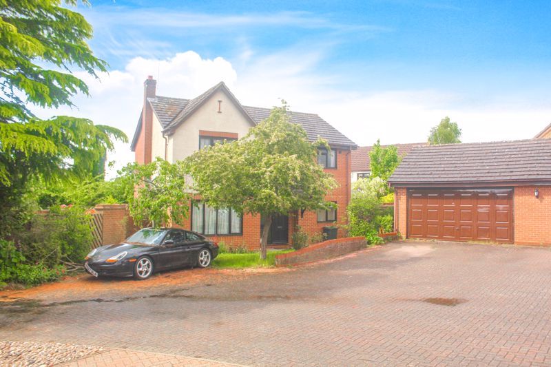 4 bed detached house for sale in Lorimer Close, Luton LU2 Zoopla