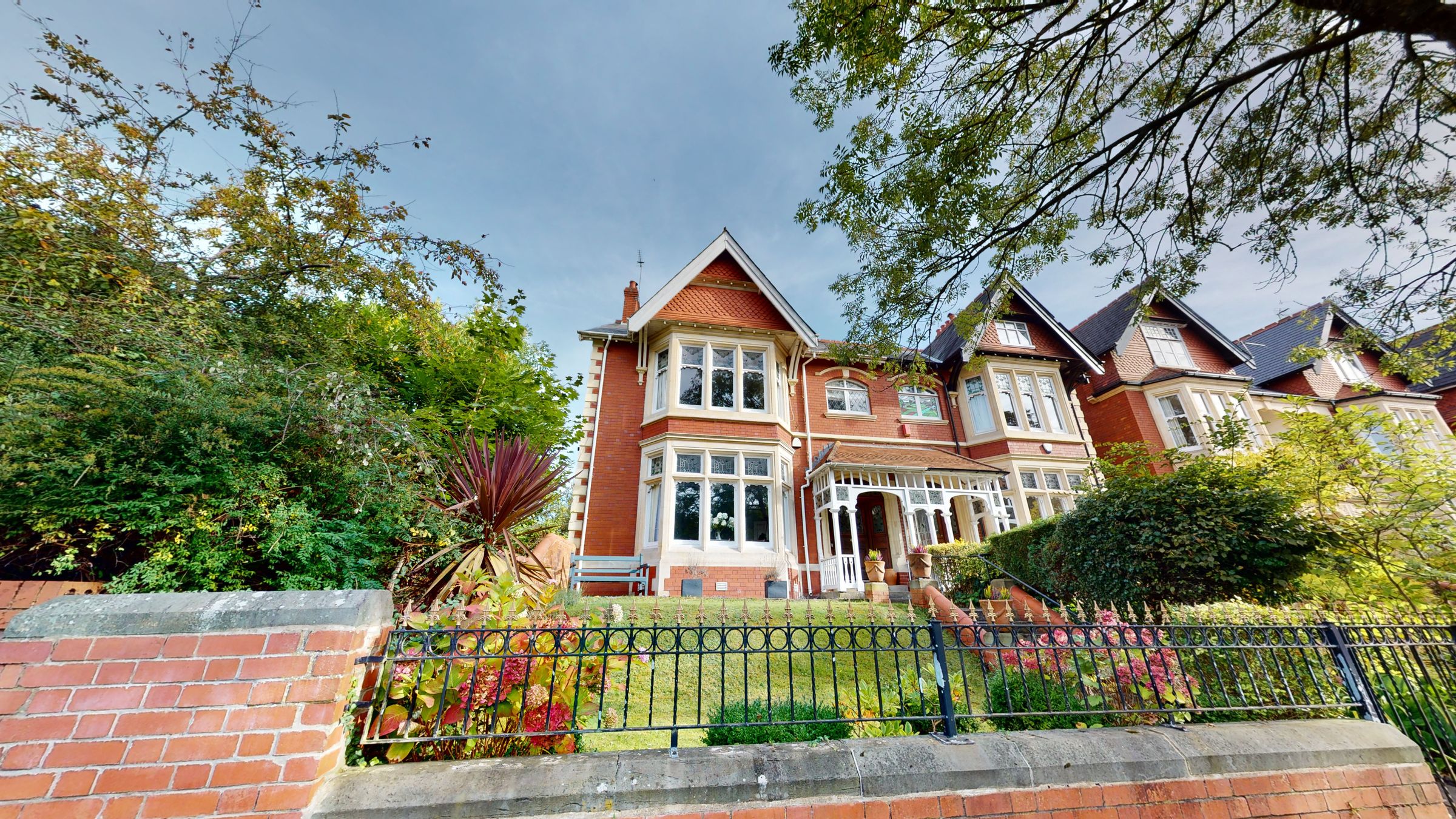 6 bed semidetached house for sale in Ty Draw Road, Penylan, Cardiff