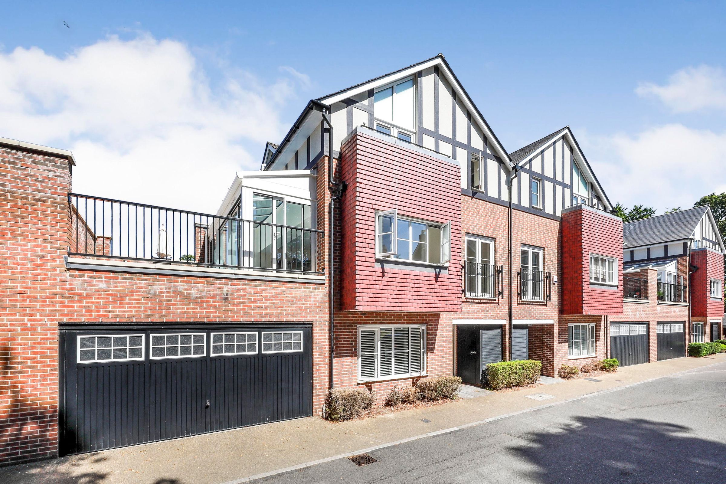 3 bed terraced house for sale in Uplands Road, Guildford GU1 Zoopla