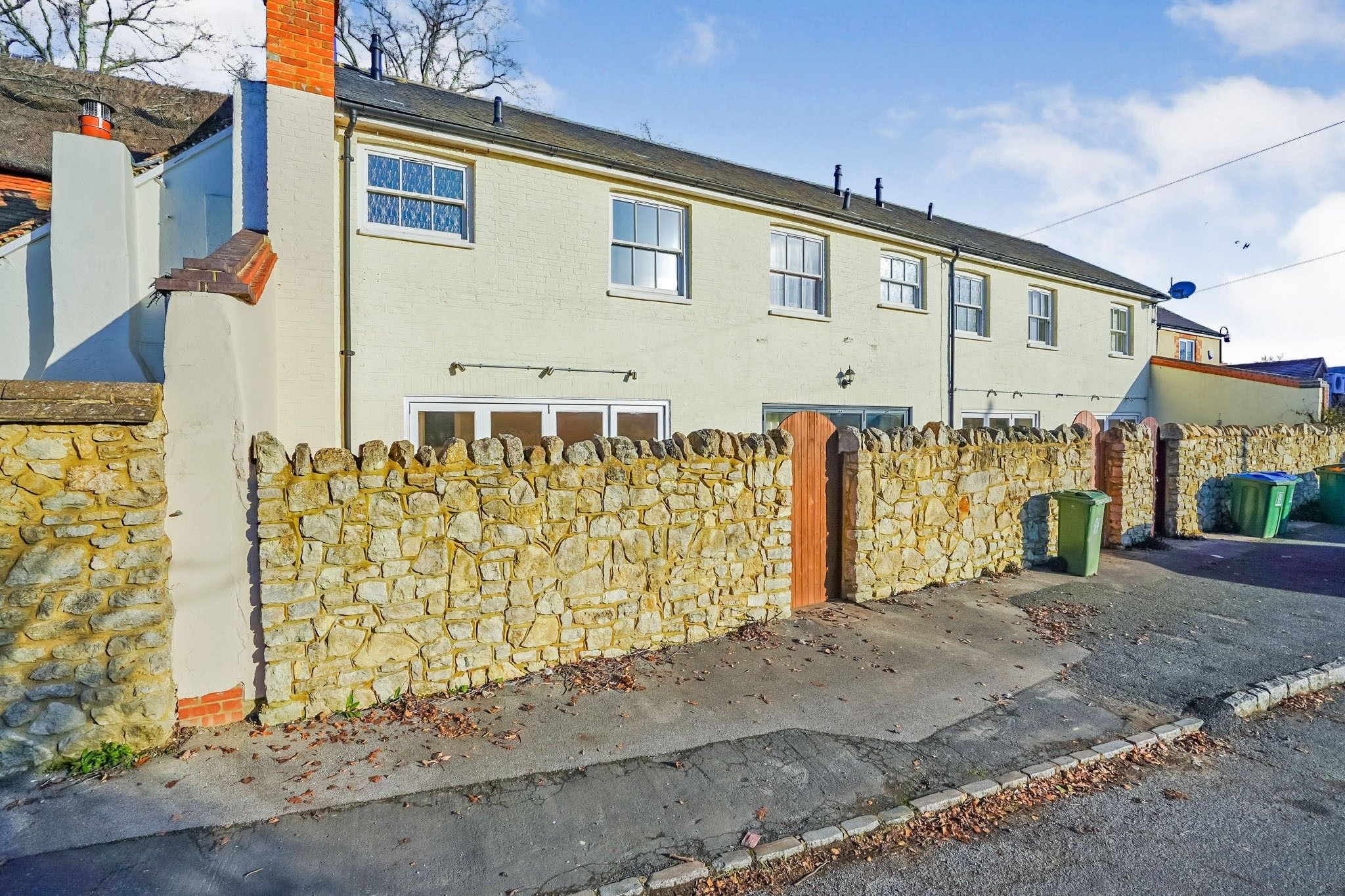 2 bed terraced house for sale in Bicester Road, Long Crendon, Aylesbury