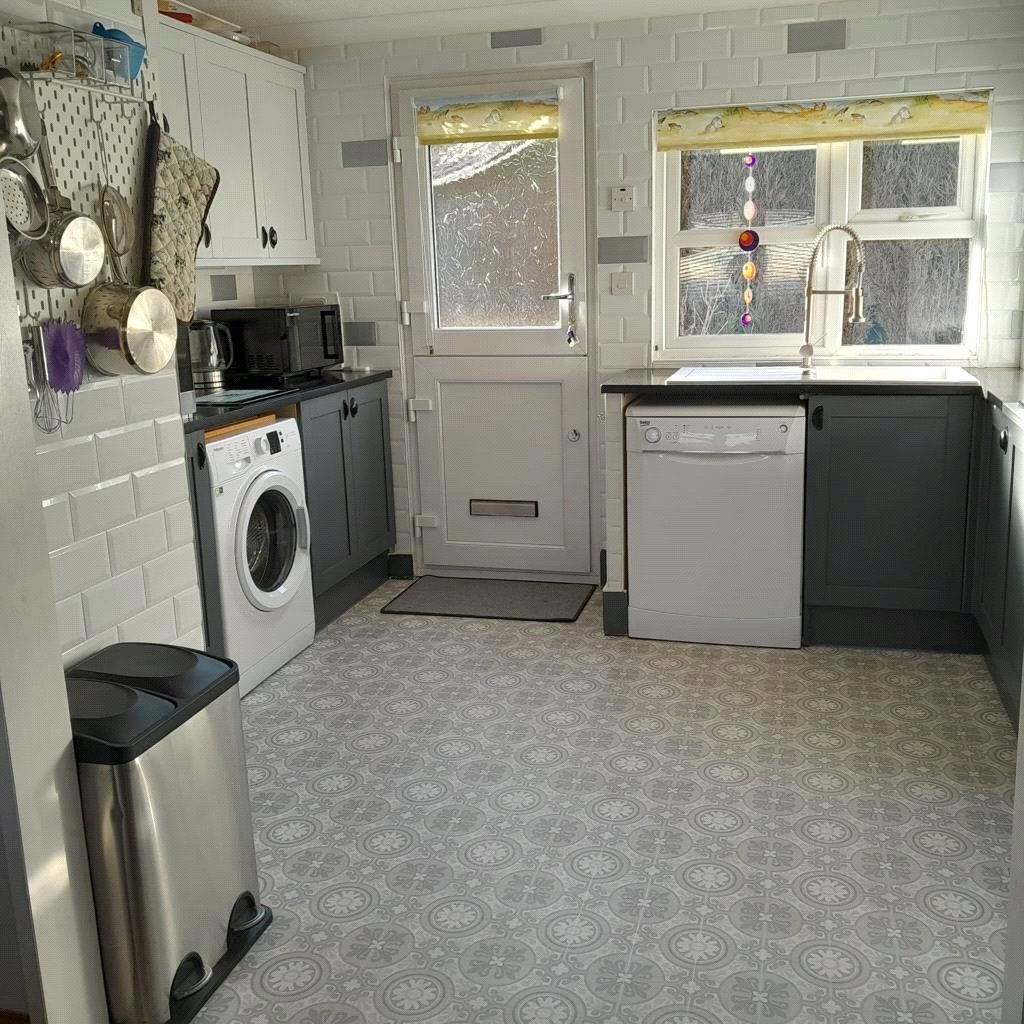 2 bed property for sale in Miners Walk, Wood End, Atherstone