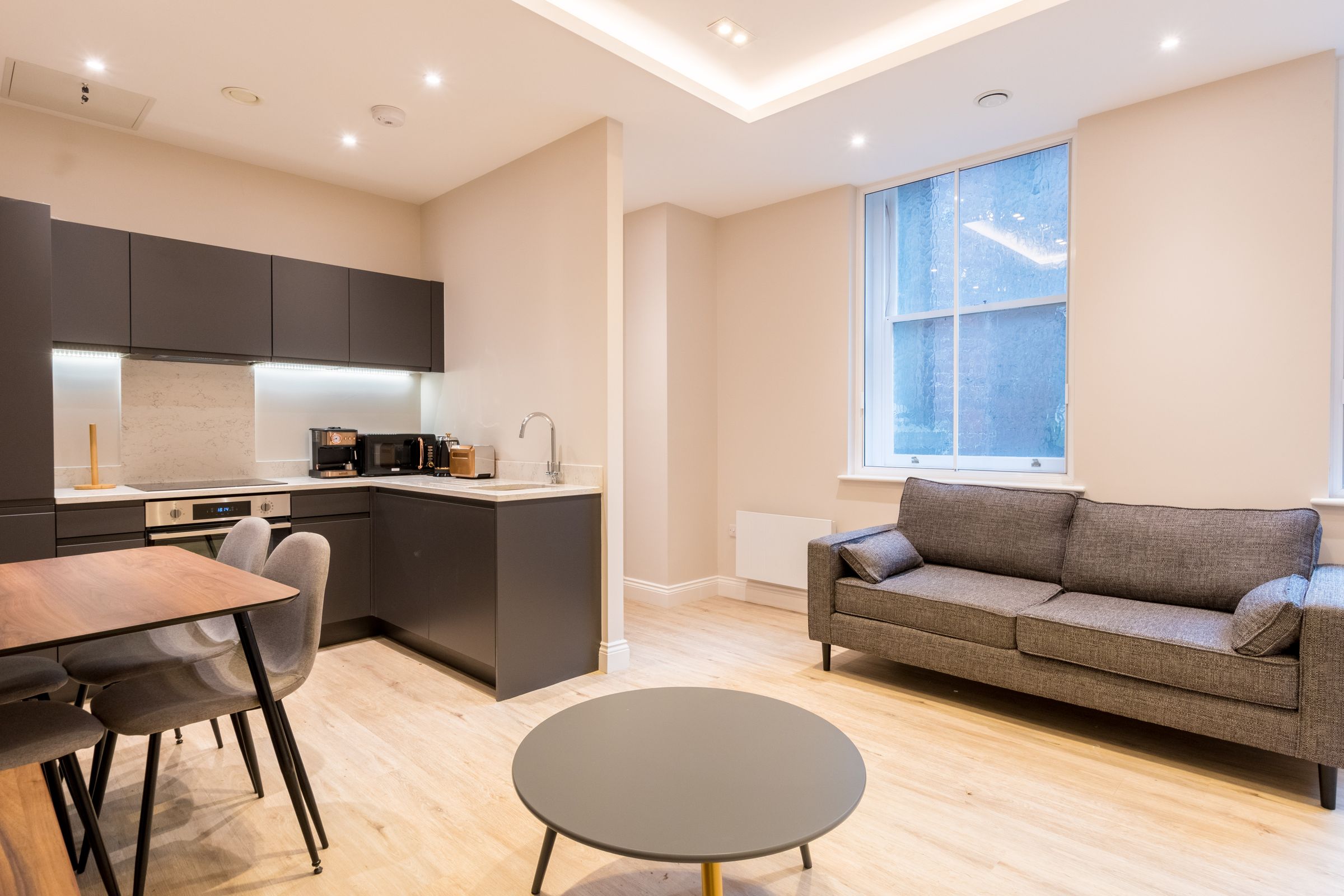 2 bed flat to rent in Harewood Street, Leeds LS2 Zoopla