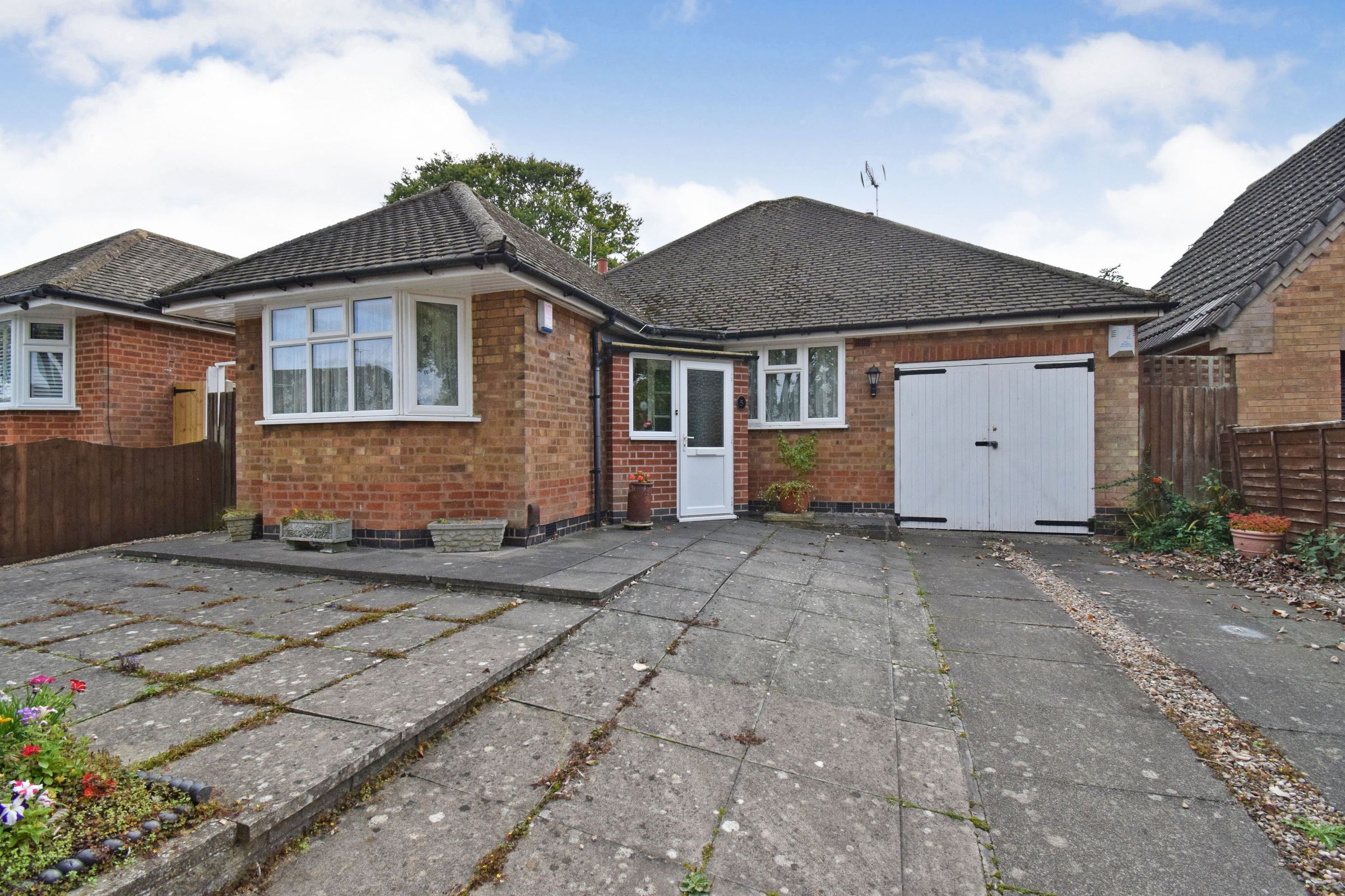 3 bed bungalow for sale in Judith Drive, Leicester LE5 Zoopla