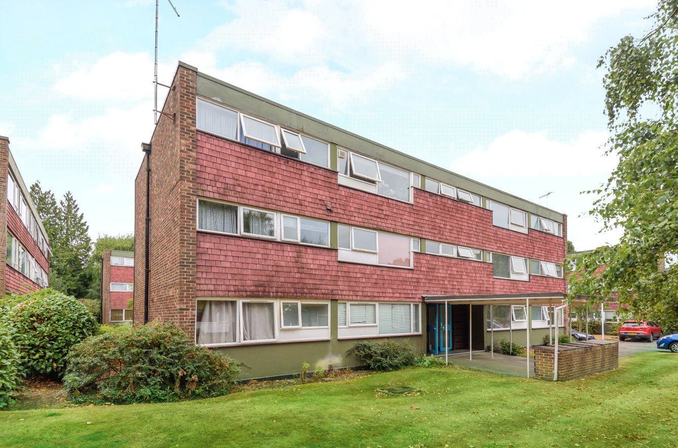 2 bed flat for sale in Boxgrove Avenue, Guildford, Surrey GU1 Zoopla