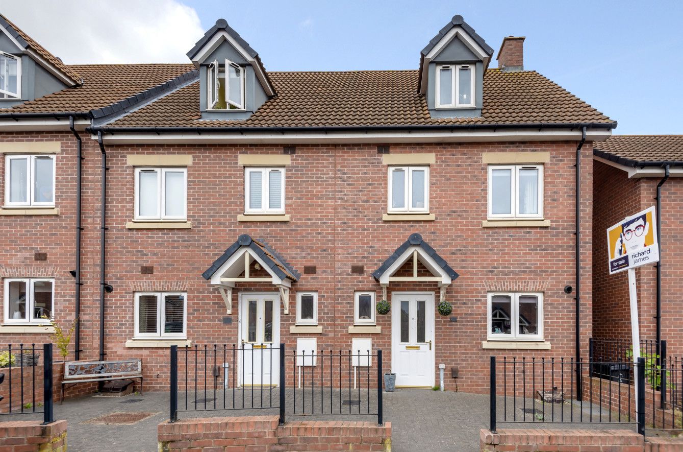 4 bed end terrace house for sale in Malone Avenue, St. Andrews Ridge