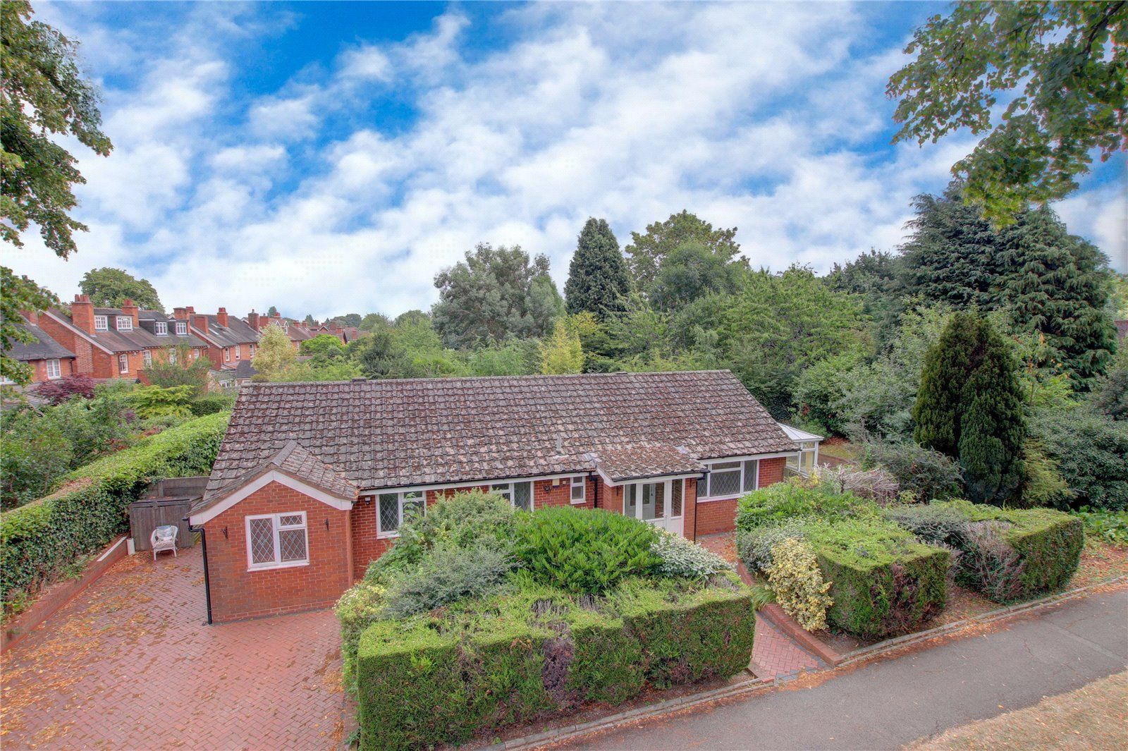 3 bed bungalow for sale in Selly Oak Road, Bournville, Birmingham B30