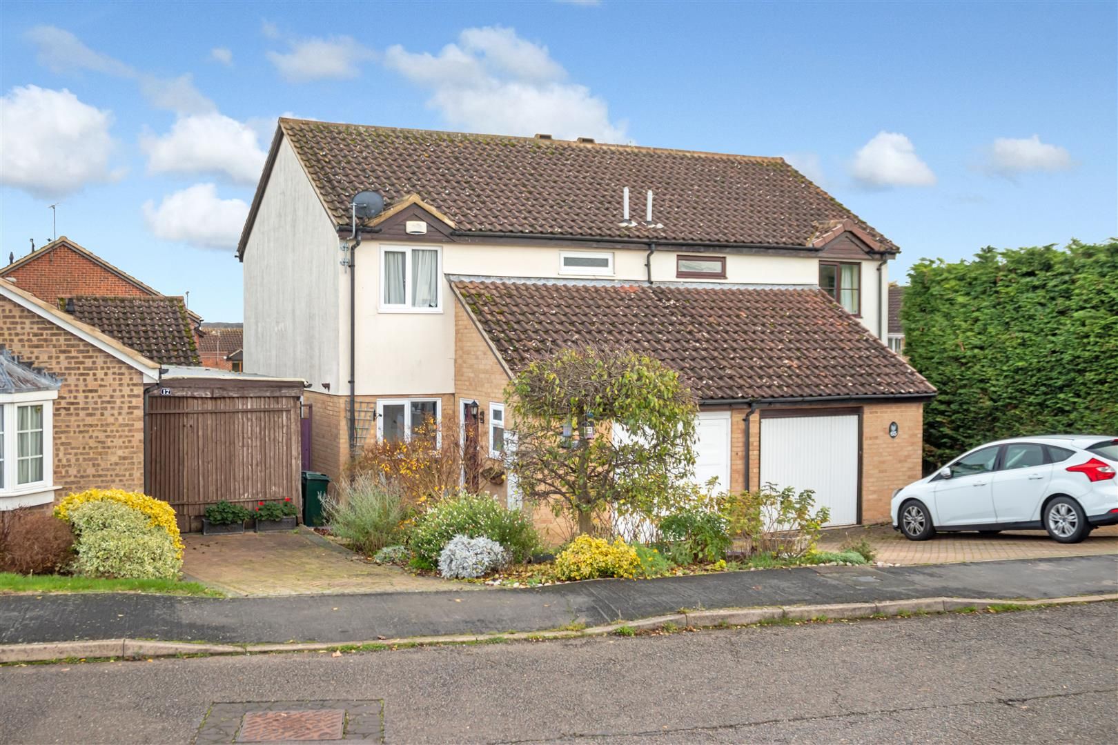 3 bed property for sale in Foxhill, Olney MK46 Zoopla