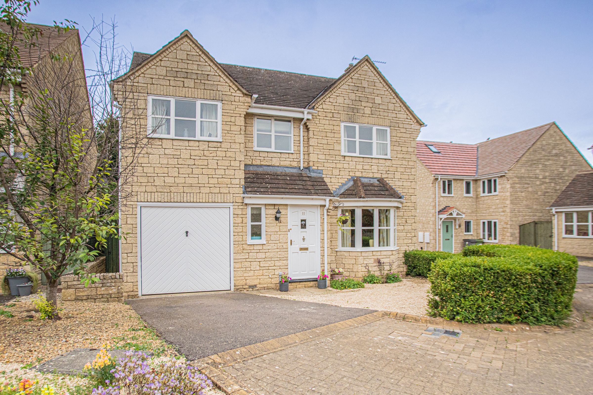 4 bed detached house for sale in Jacobs Close, Tetbury GL8 Zoopla