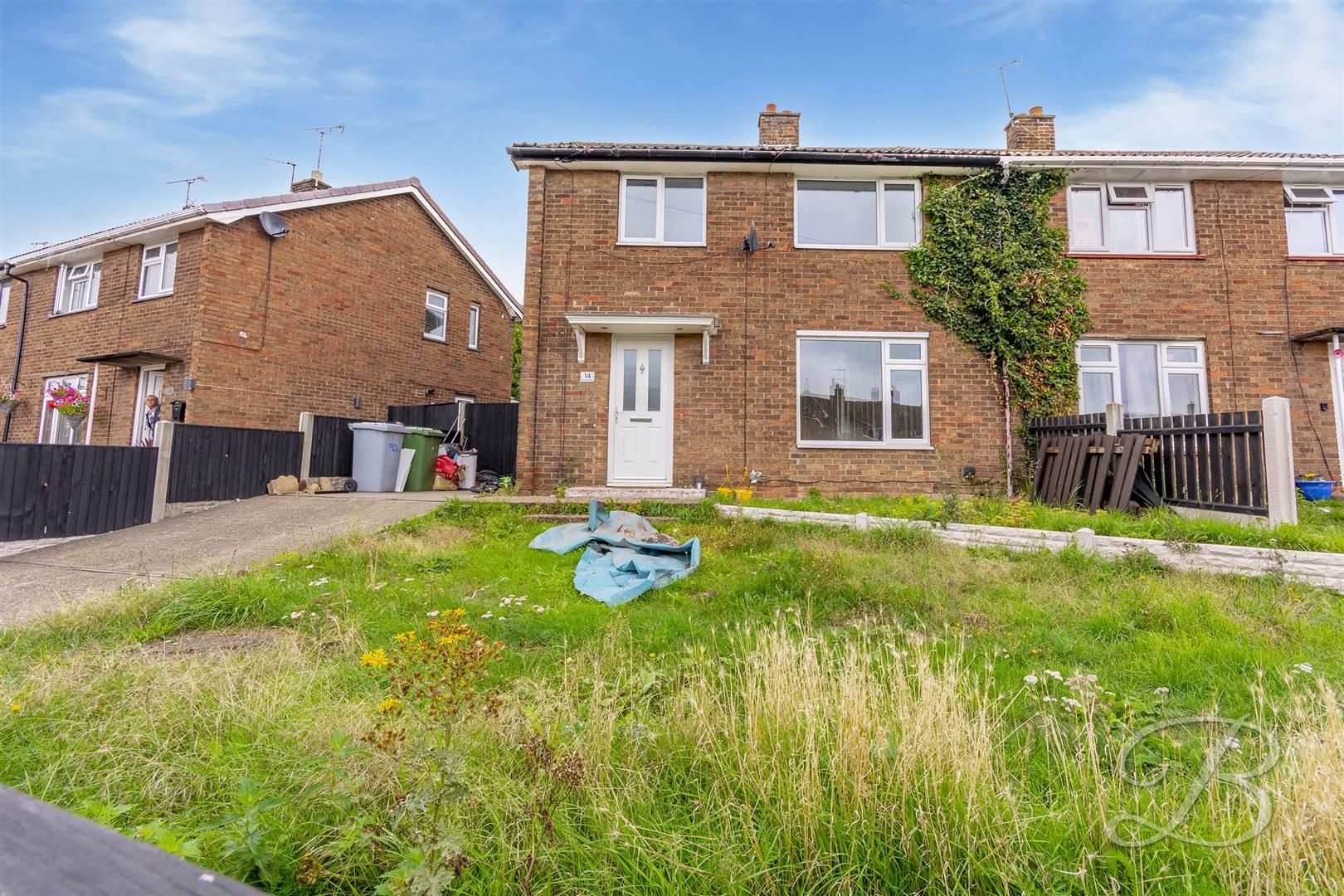 3 bed semidetached house for sale in Whitewater Road, New Ollerton