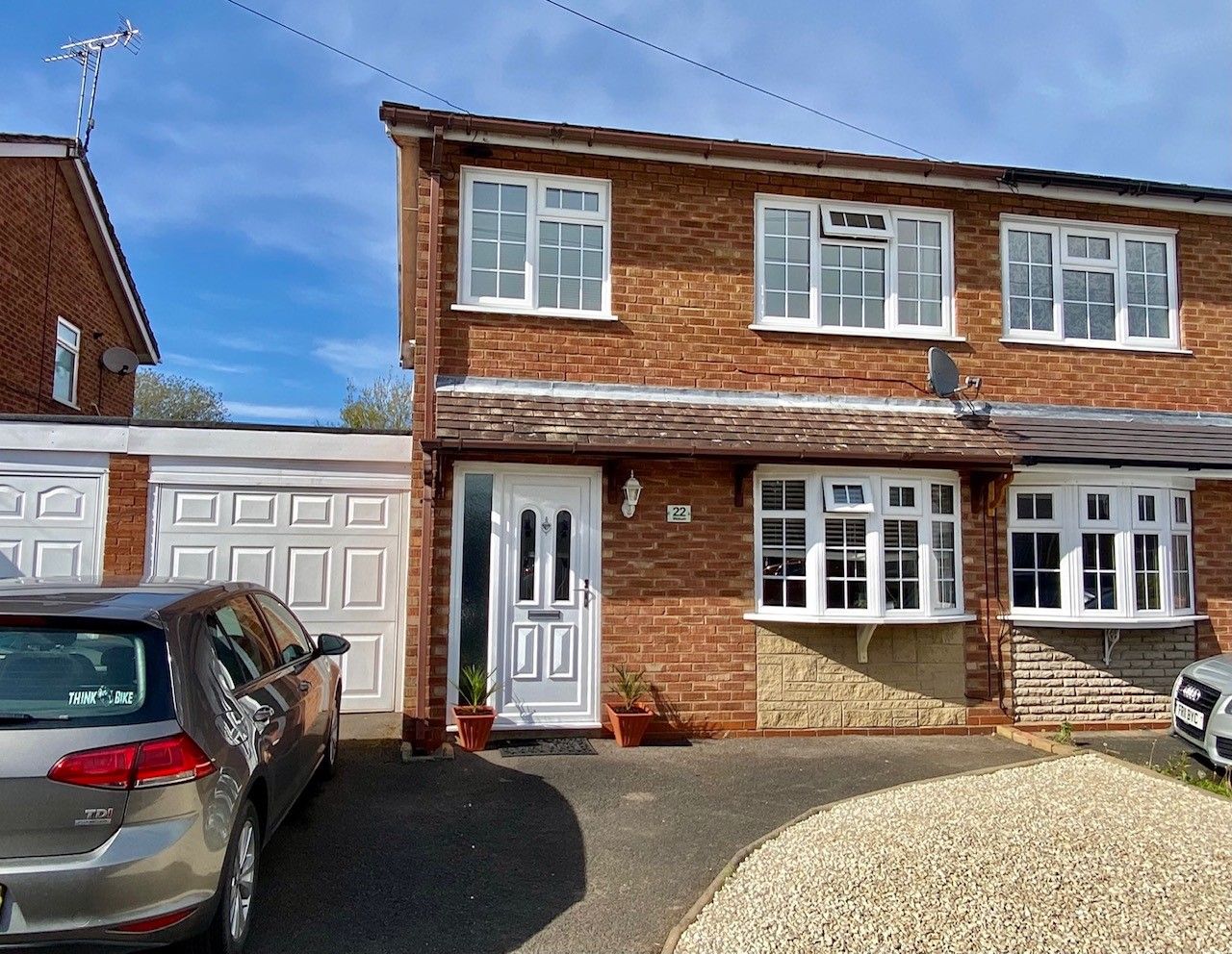 3 bed semidetached house for sale in Woburn Drive, Stockingford, Nuneaton CV10 Zoopla