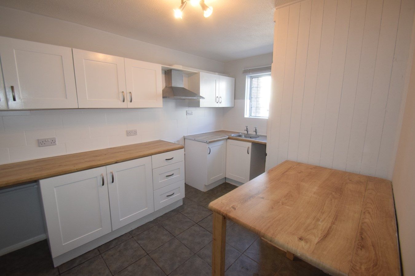 3 bed terraced house to rent in Constitution Road, Chatham ME5 Zoopla