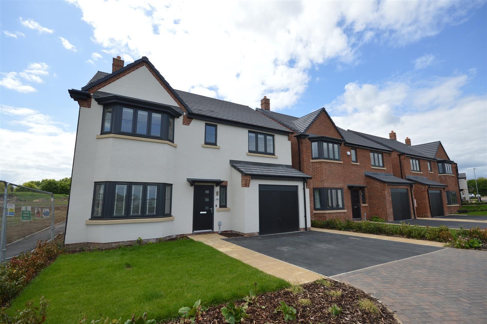 4 bed property to rent in Read Robinson Avenue, Saxilby, Lincoln LN1