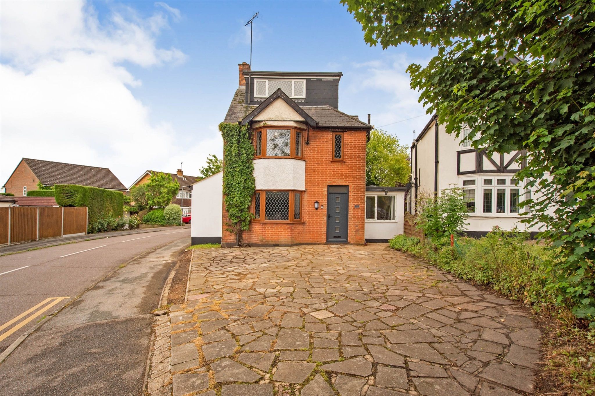 6 bed detached house for sale in Garston Crescent, Garston, Watford