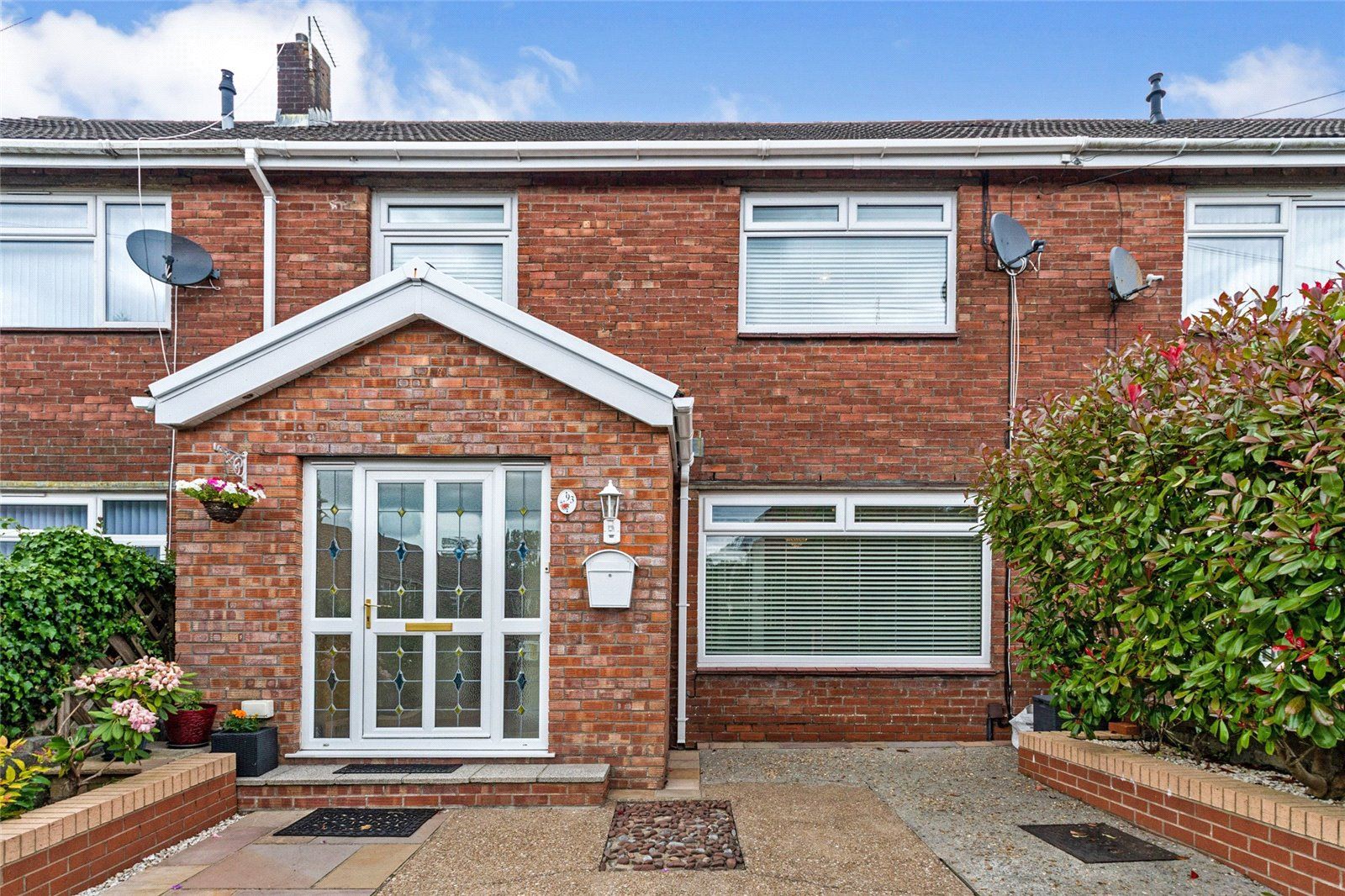 3 bed terraced house for sale in Llwyn Derw, Fforestfach, Abertawe