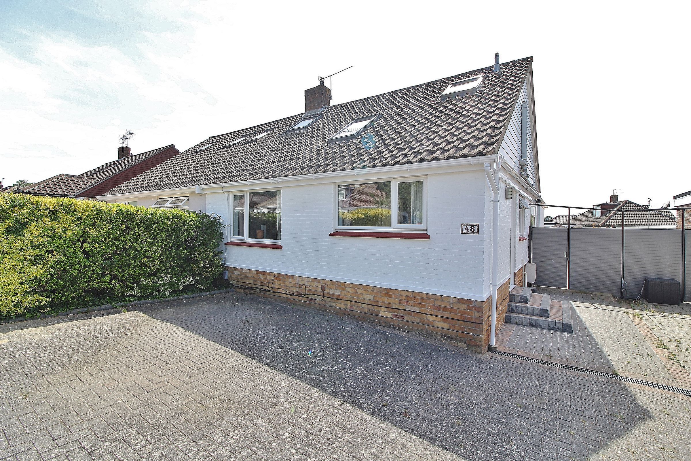 3 bed semidetached bungalow for sale in Silverdale Drive