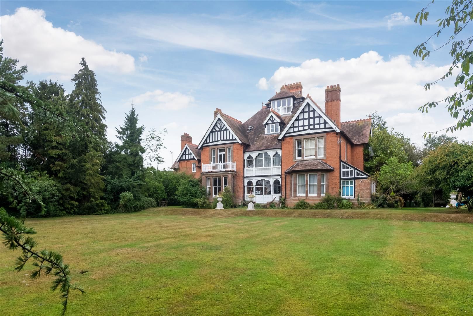 1 bed flat for sale in The Avenue, StratfordUponAvon CV37