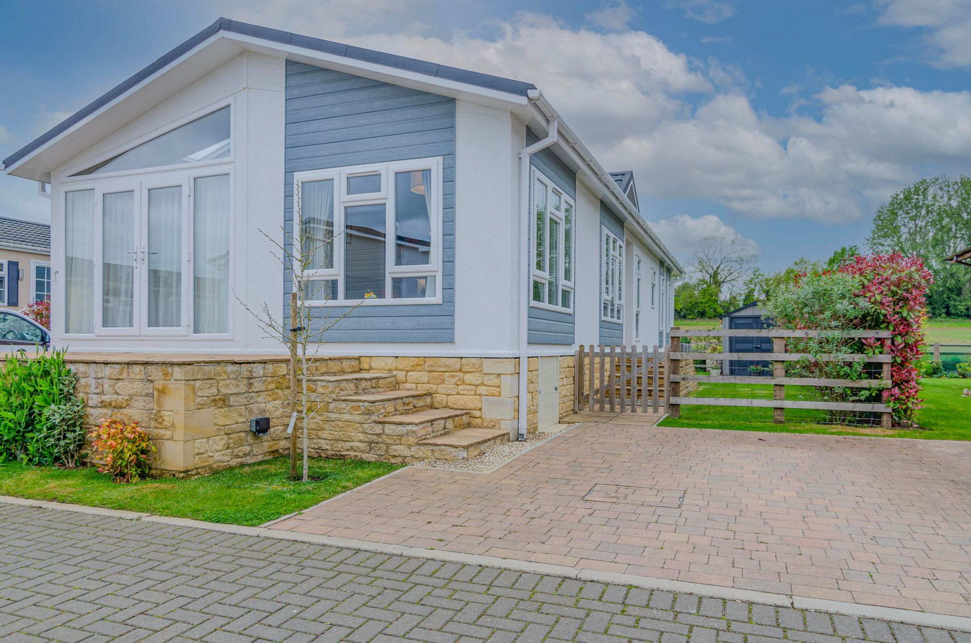 2 bed bungalow for sale in Yarwell Mill, Yarwell PE8 Zoopla