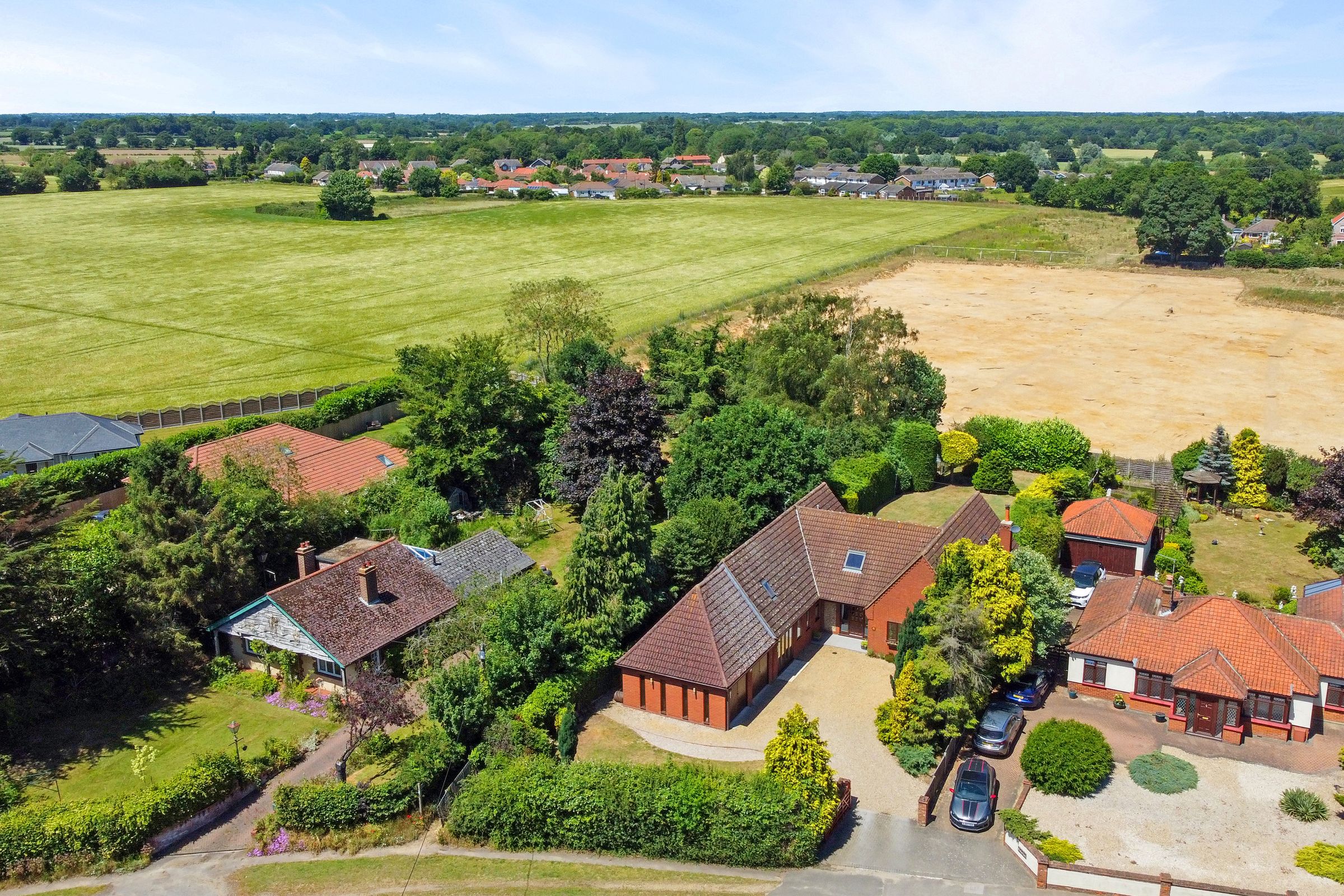 5 bed detached house for sale in Ipswich Road, Brantham, Manintree