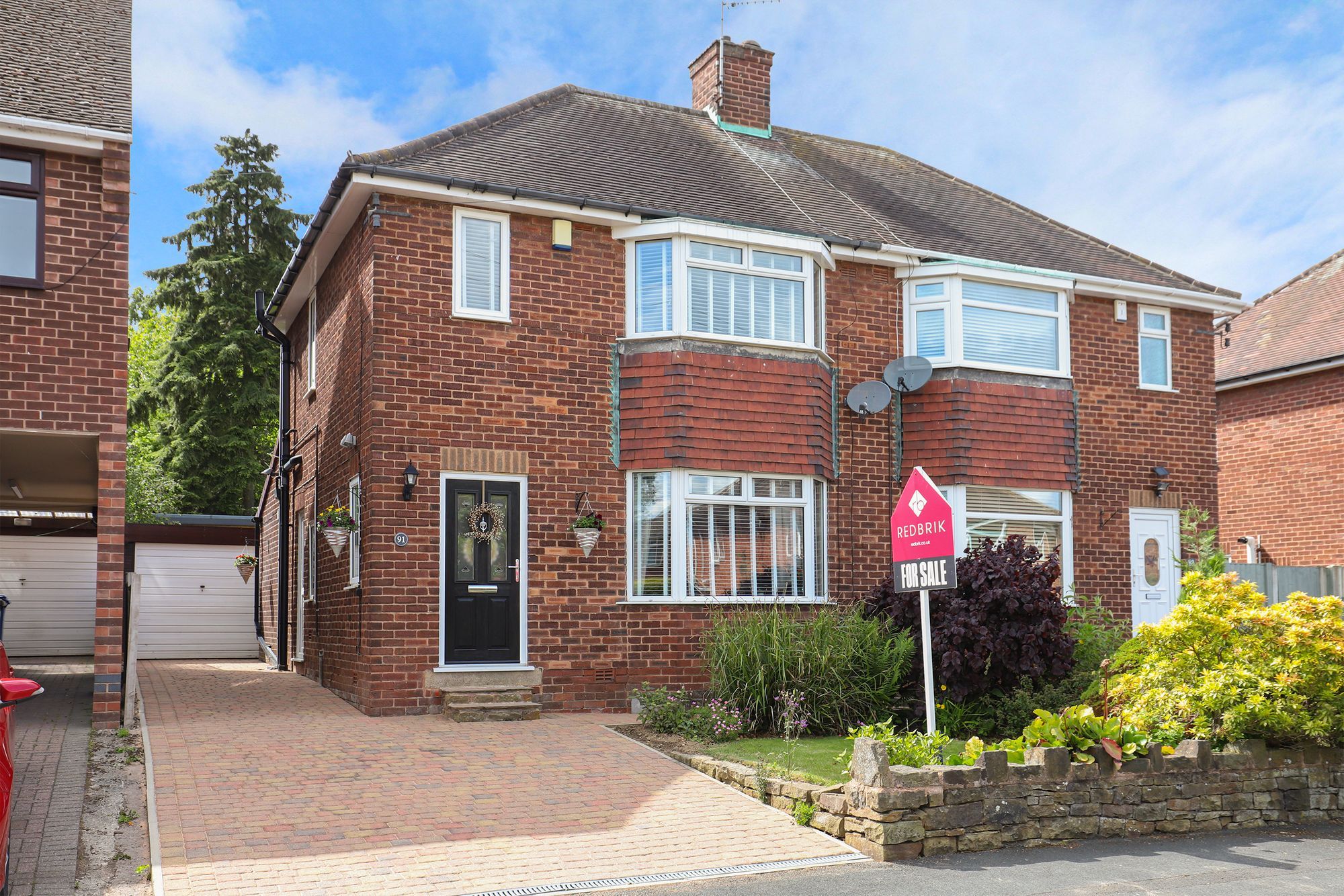 3 bed semidetached house for sale in Hucknall Avenue, Chesterfield S40